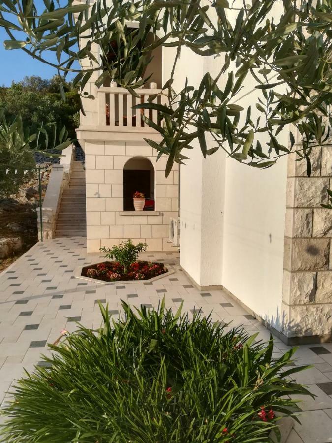 Apartments Blanka Zrnovo Exterior photo